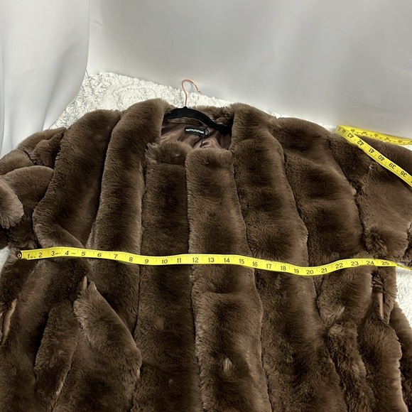 Pretty little things chocolate premium faux for vertical bubble coat size 6 - Picture 8 of 9